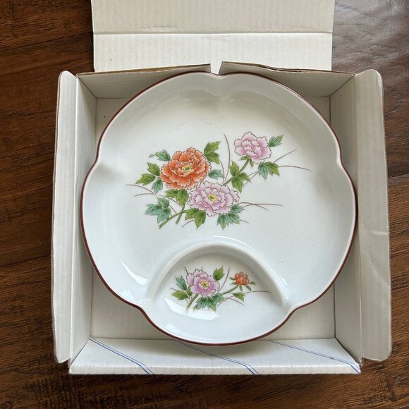 Takahashi Ryuho Japan Porcelain Snack Rice or Candy Dish floral design (set 2) - Picture 3 of 6